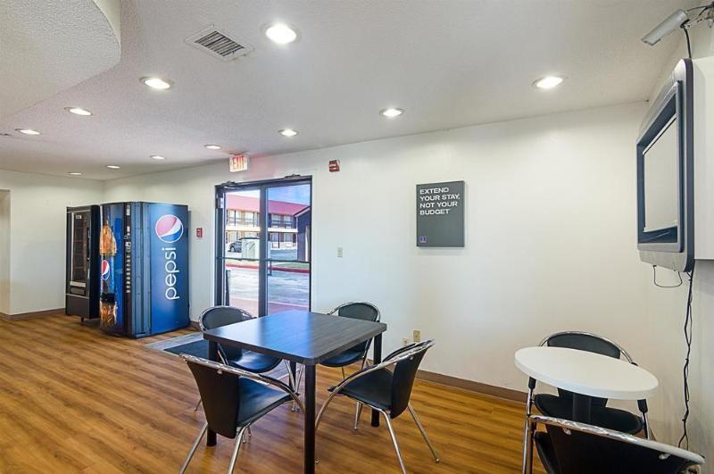 Studio Inn Extended Stay Oklahoma City Airport By Oyo 外观 照片